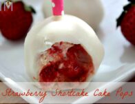 Strawberry-Shortcake-Cake-Pops