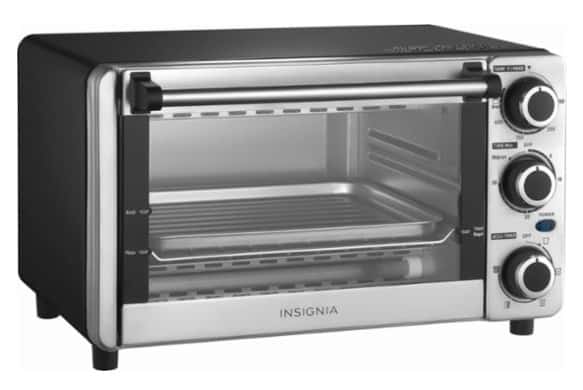 Insignia™ – 4-Slice Toaster Oven $19.99 (Reg $40)