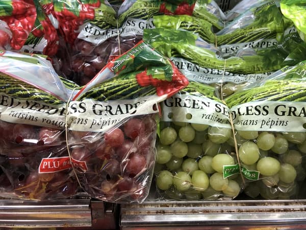 Green, Red or Black Seedless Grapes