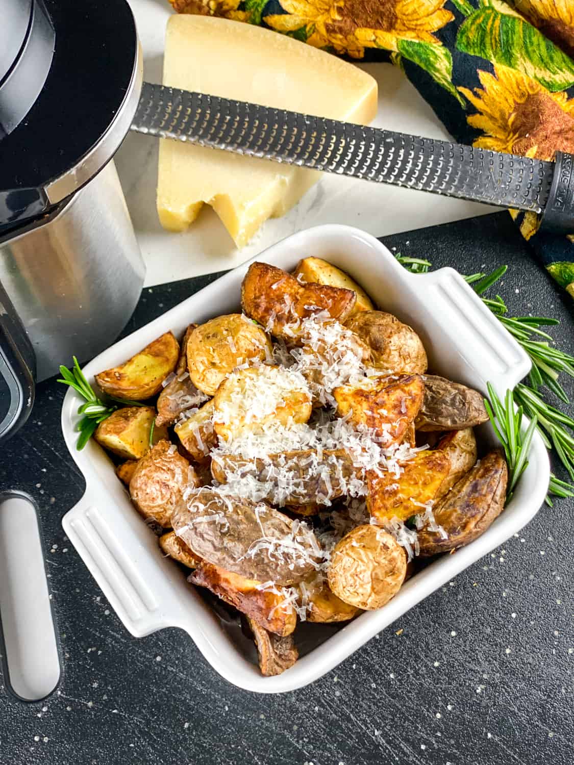 Easy Air Fryer Roasted Rosemary Garlic Potatoes Recipe
